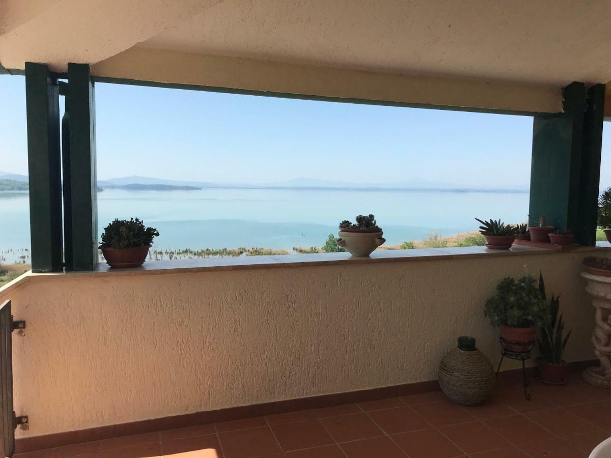 B&B Torre Del Lago Trasimeno 特拉西梅诺湖畔帕西尼亚诺 外观 照片