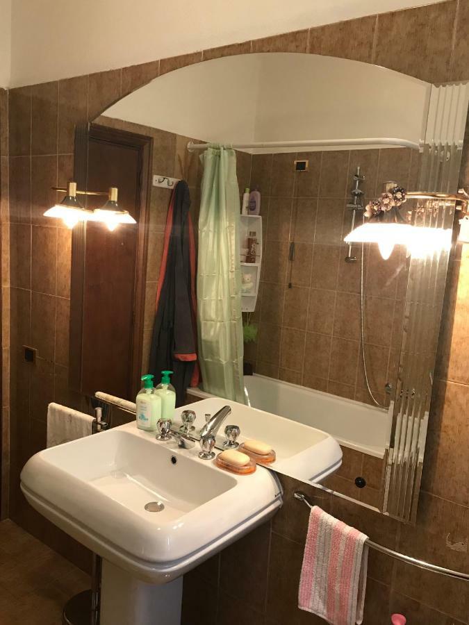 B&B Torre Del Lago Trasimeno 特拉西梅诺湖畔帕西尼亚诺 外观 照片